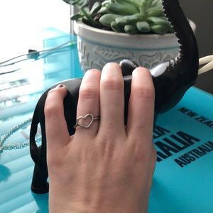 Heart silver ring